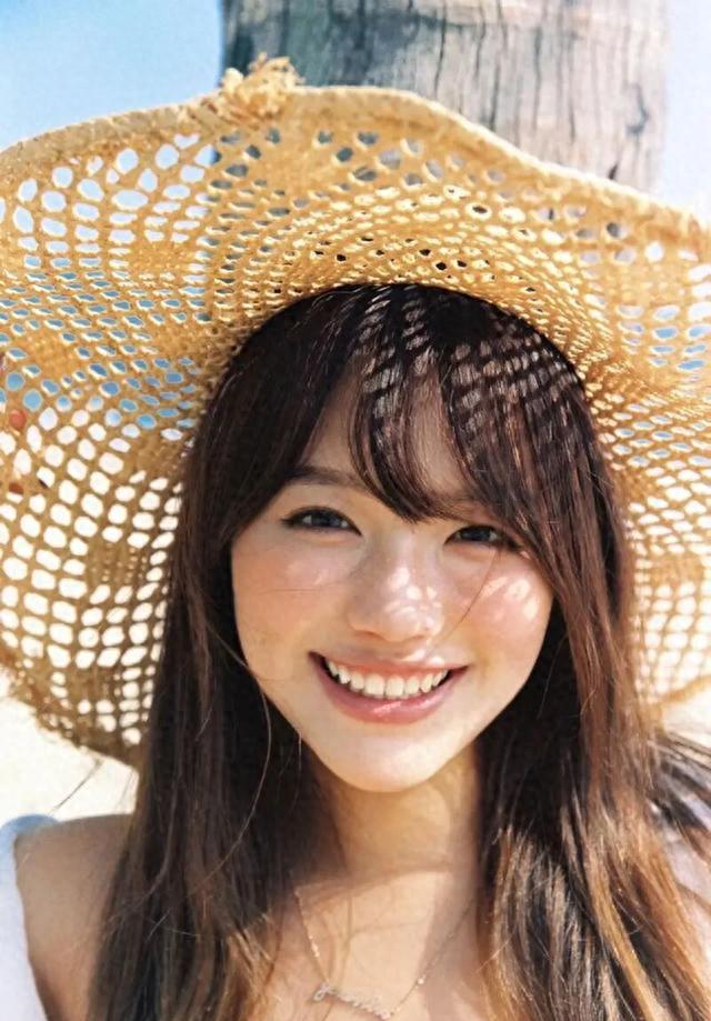 日本性感女明星_新垣结衣治愈系写真集 解禁性感撕滤镜 国民妹妹转型成熟