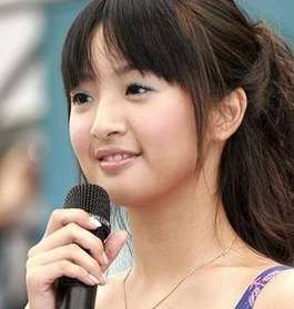 当红一线花旦赵丽颖_大脸女明星_圆脸女星谭松韵