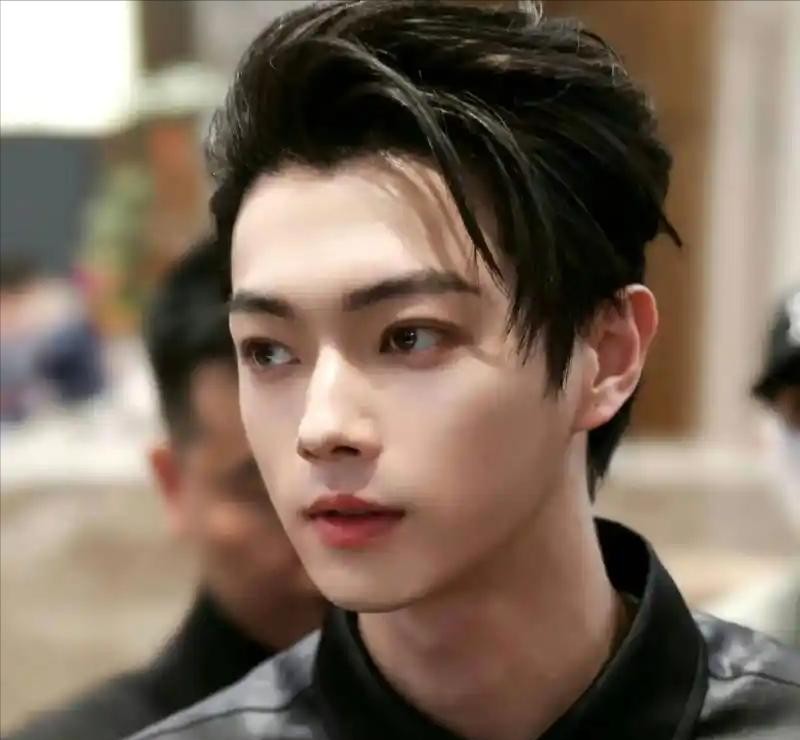 娱乐圈明星黑料 虞书欣事件 许凯出轨_哪个明星爆不出来黑料,