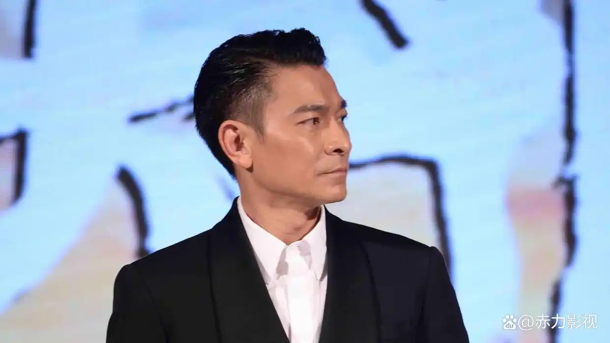 中国娱乐圈地位最高王者_成龙洪金宝向华强刘德华周星驰_娱乐圈明星地位排名