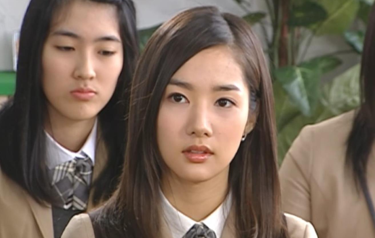 朴敏英财阀男友_朴敏英整容史_韩剧整容女明星