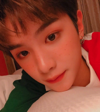 雀斑妆 欧阳娜娜雀斑妆 宋祖儿雀斑妆_国内雀斑多的女明星