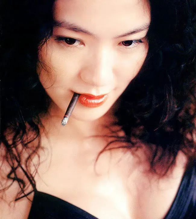 林熙蕾 性感女神 90年代娱乐圈_林熙蕾退出娱乐圈了吗