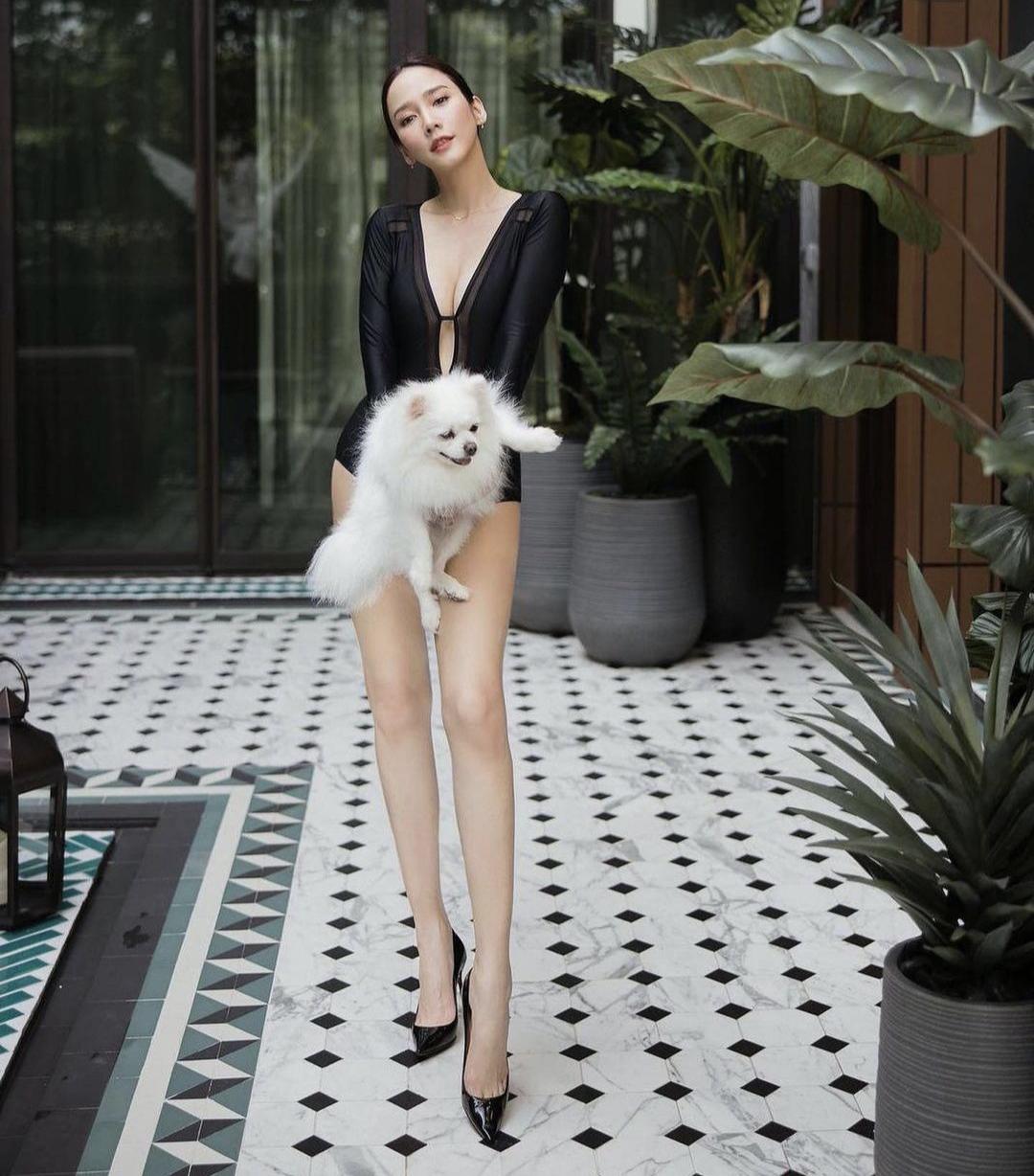 泰国性感女星Aump_泰国女明星aom_帕德容琶·砂楚